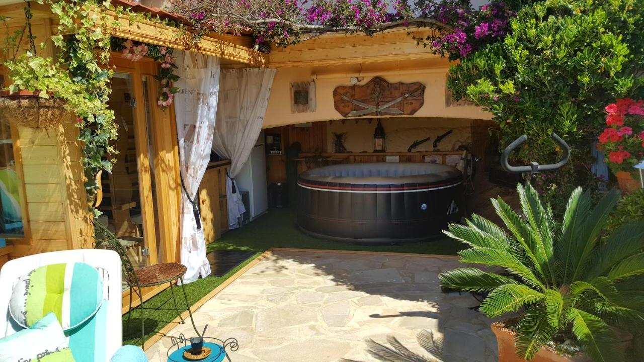 Coeurs de Pirates en Hiver SPA SAUNA TERRASSES ABRITEES JARDIN Vélos B&B Cavalaire-sur-Mer Extérieur photo