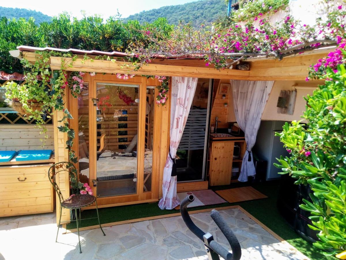 Coeurs de Pirates en Hiver SPA SAUNA TERRASSES ABRITEES JARDIN Vélos B&B Cavalaire-sur-Mer Extérieur photo